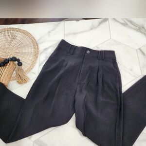 [LULU'S] NEW WITH TAG,  WOMEN'S SIZE  M, black pleated zip up slacks/ pants
